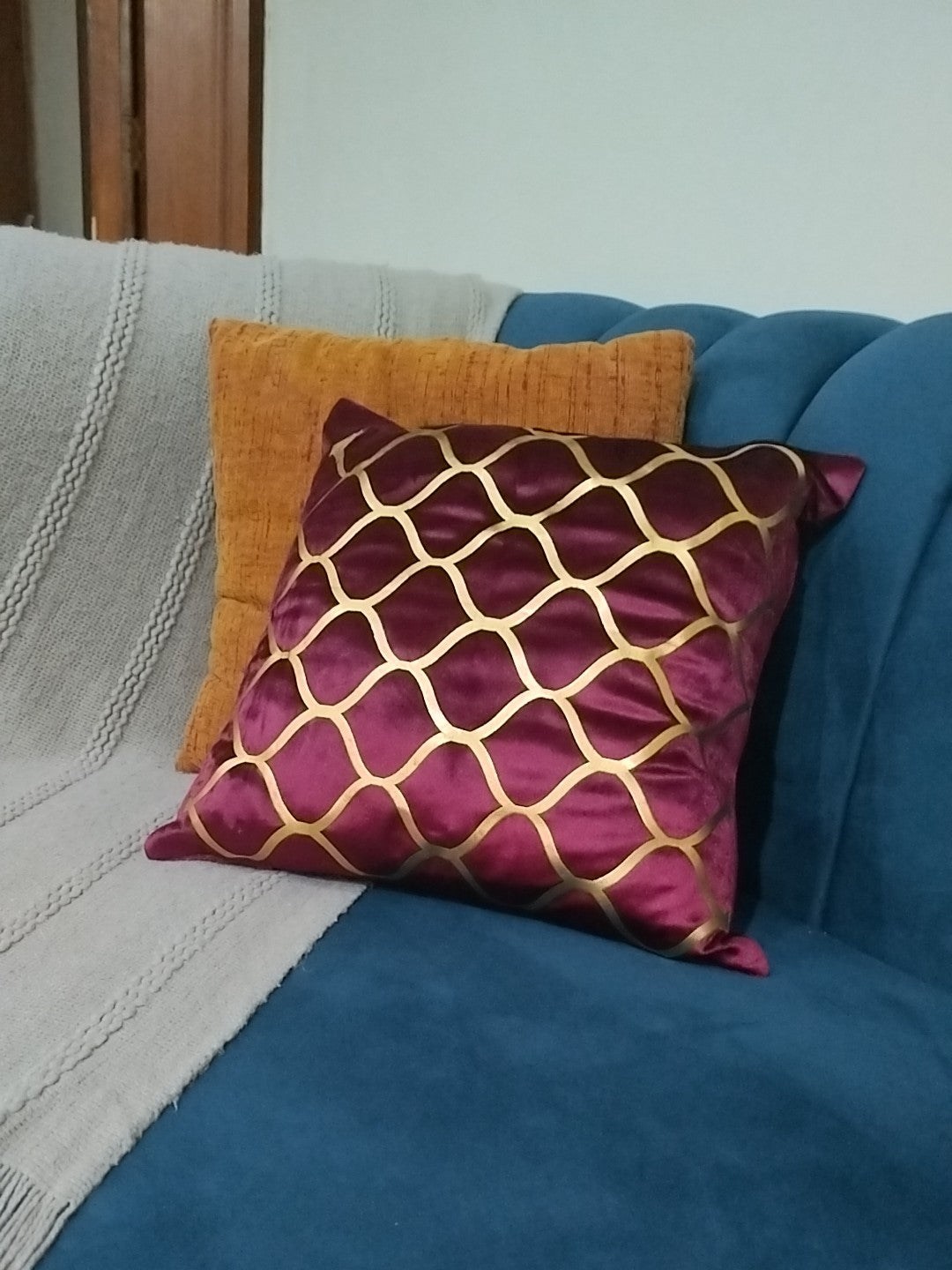 Cushion Cover Velvet Fabric Design Laser Cut 16/16